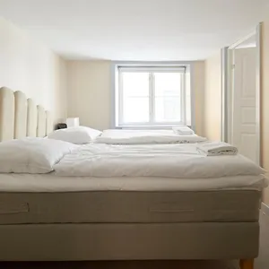  Lejlighed Balcony Apt - Center, 50m To The Metro